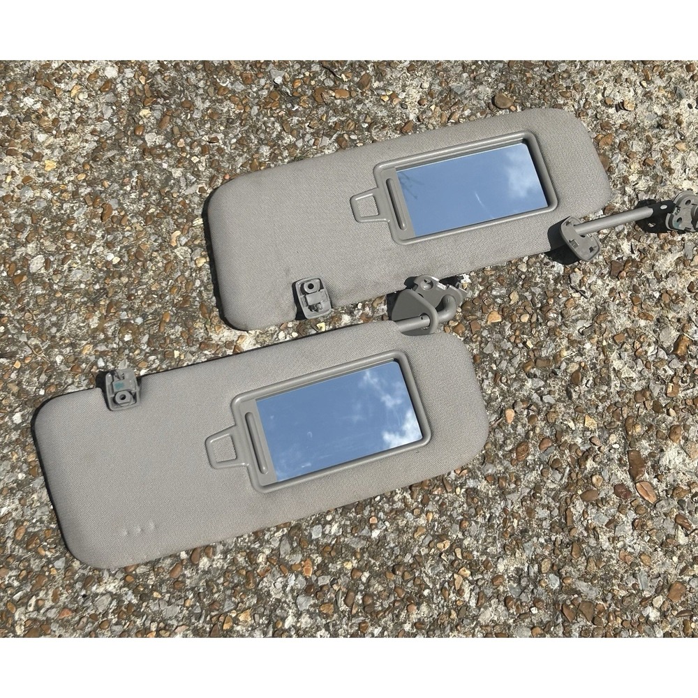 Genesis G80 Sun Visors Set Vanity Lights Grey OS 2018 OEM Interior Replacement